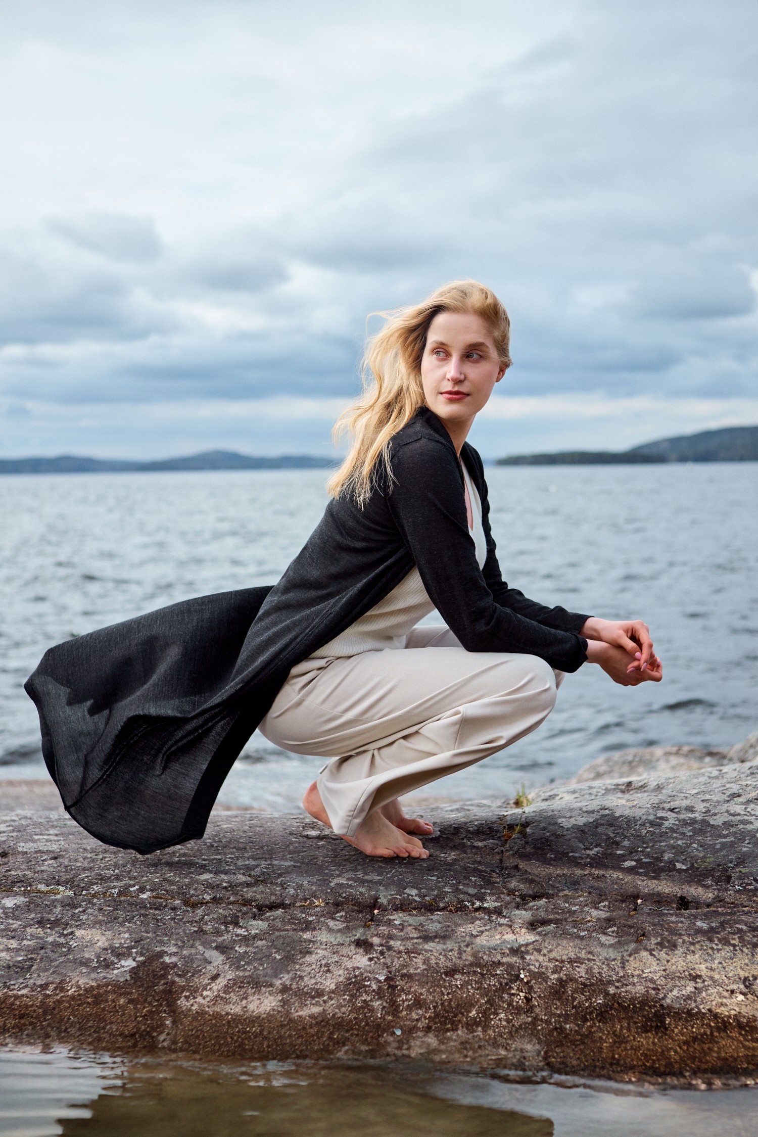 SWAN cardigan, graphite