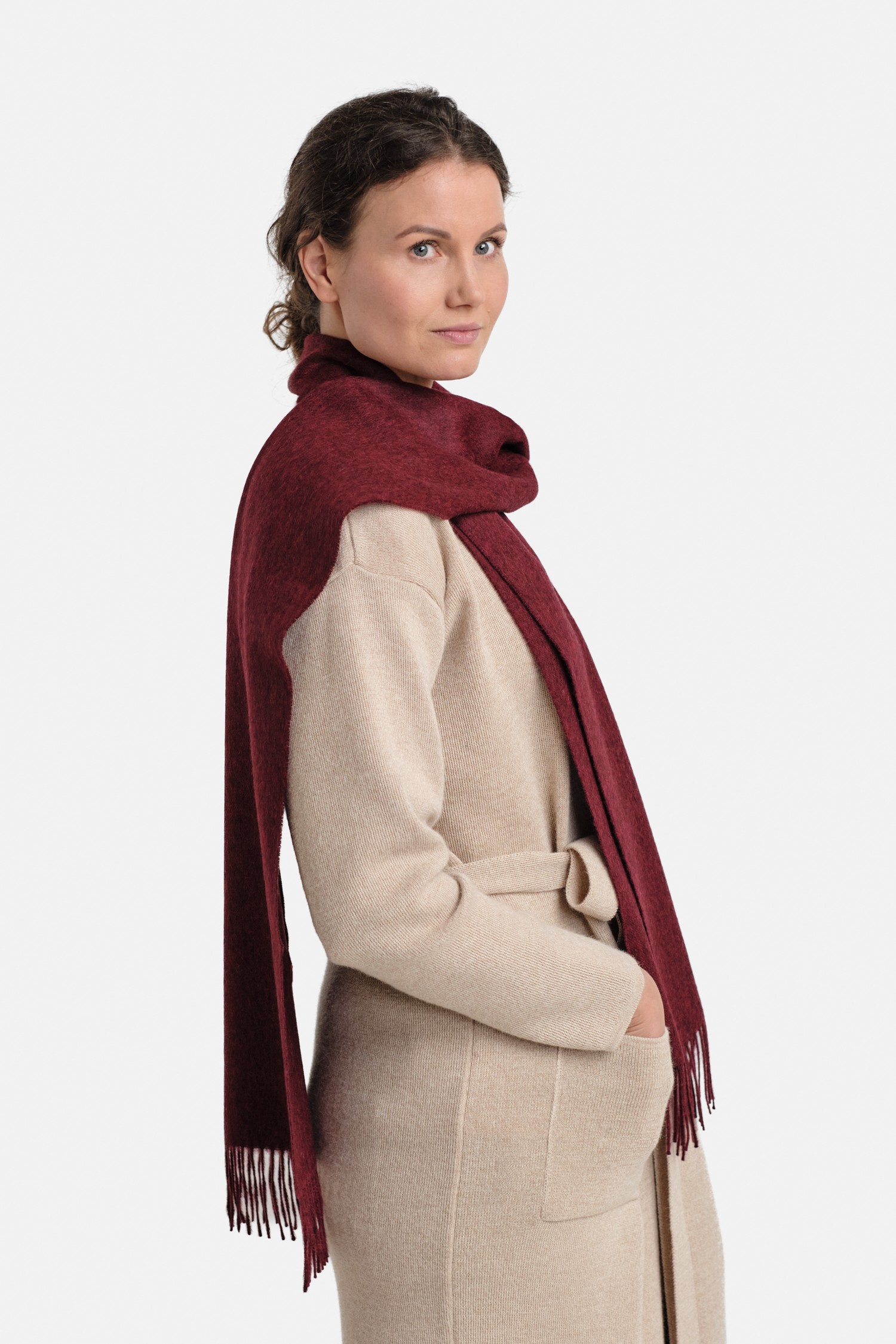 Alpaca wool scarf, burgundy - Image 2