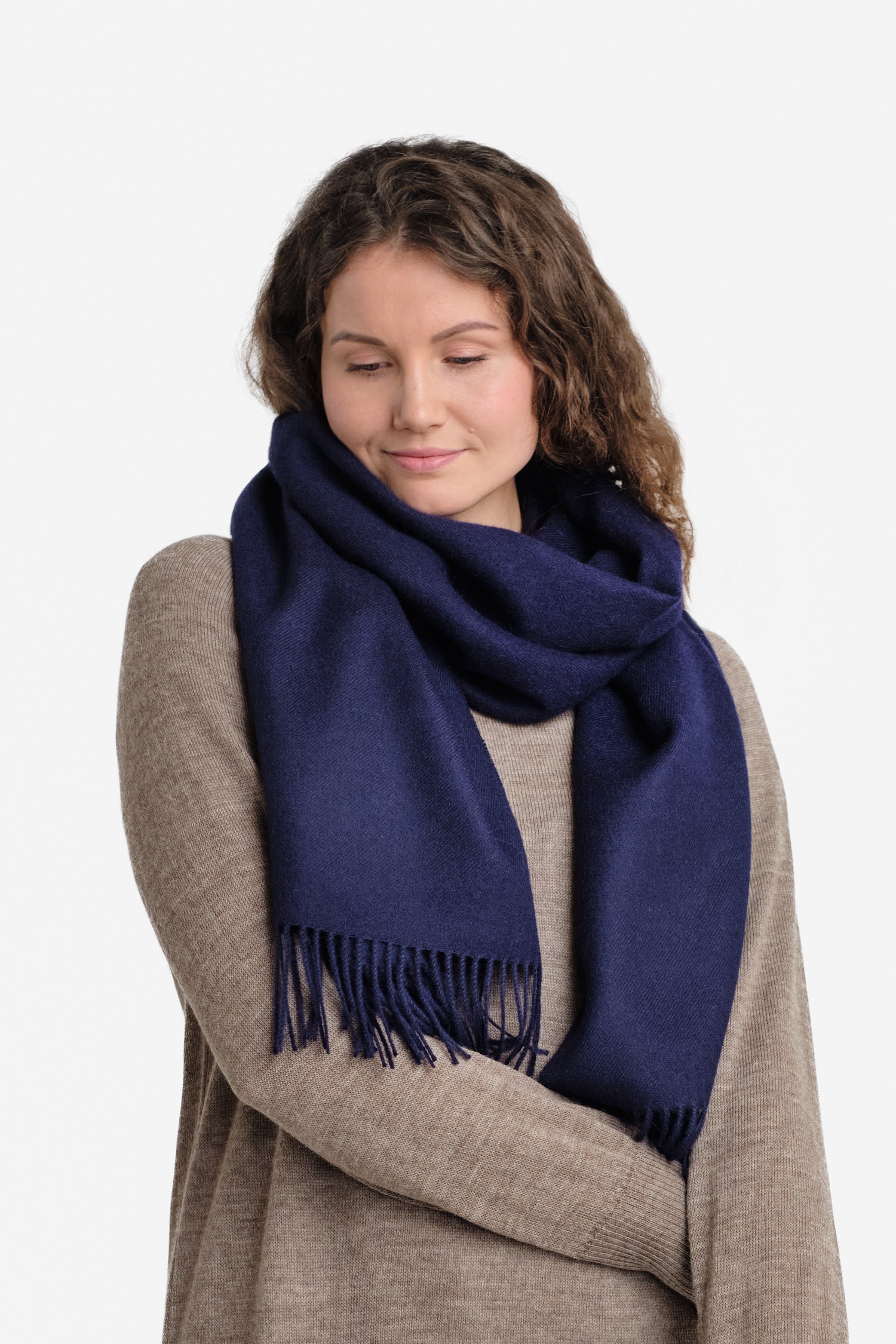 Midi shawl, navy - Image 2