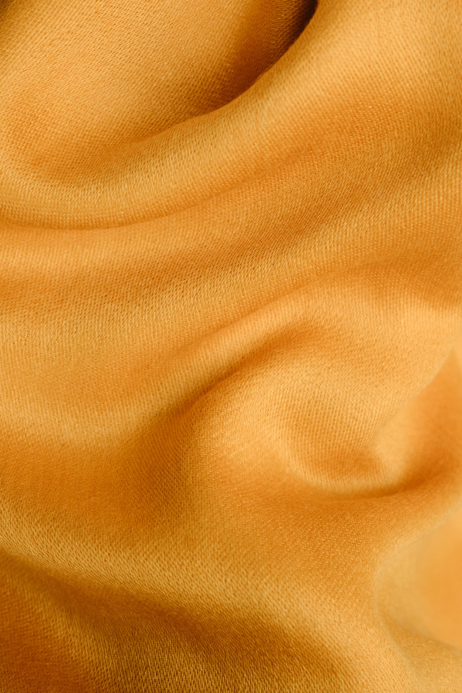 Whisper satine shawl, amber - Image 2