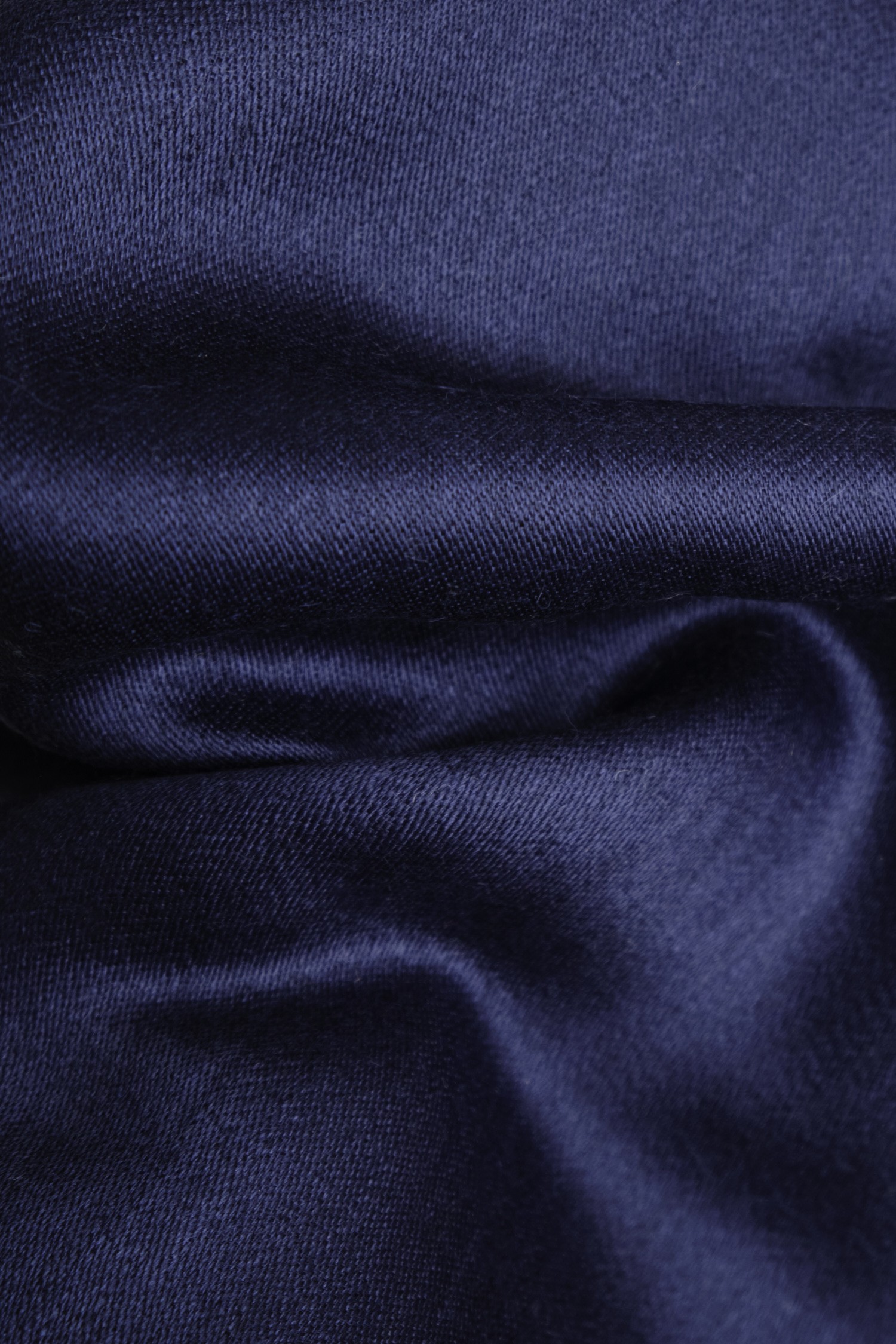 Whisper satine shawl, navy - Image 2