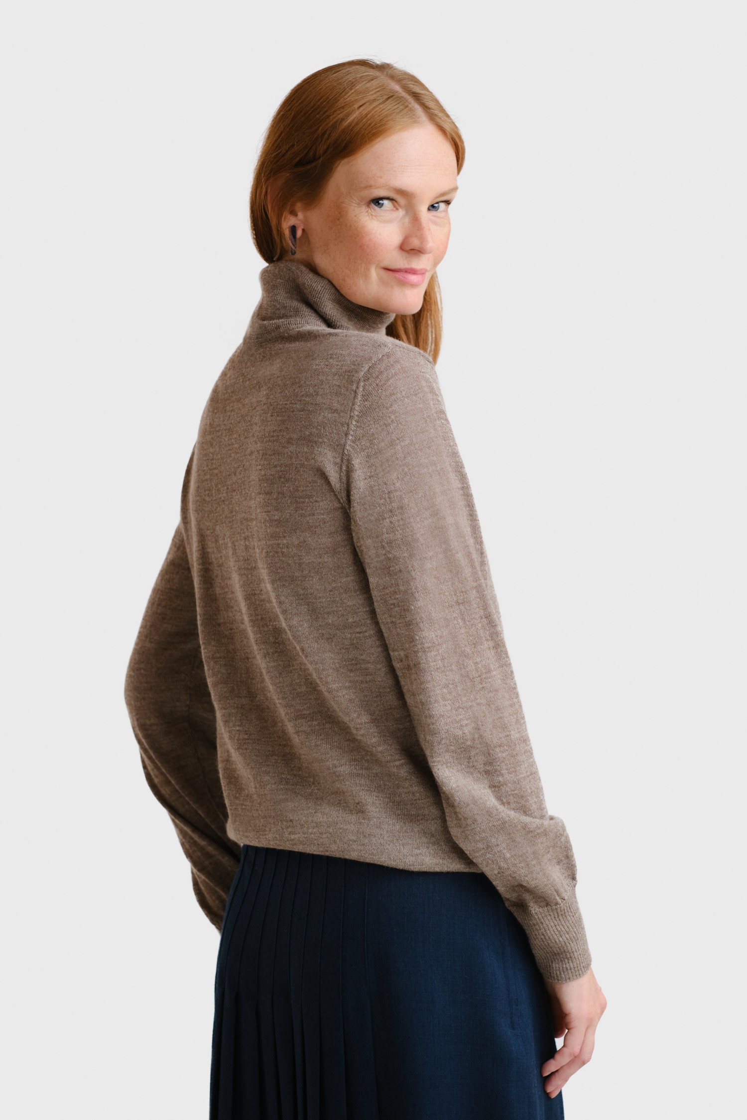 SMOOTH turtleneck, dark greige - Image 3