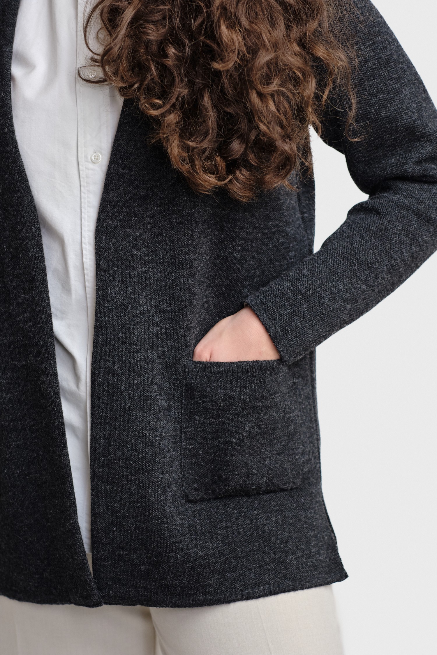 WOODS cardigan, charcoal - Image 4